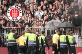Becherwürfe am Millerntor! Schiedsrichter muss vor wütenden Fans geschützt werden