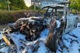 Feuerwehreinsatz in Chemnitz: Auto fackelt komplett ab