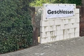"Wegen eurer Kriegstreiberei": CDU-Parteizentrale über Nacht zugemauert