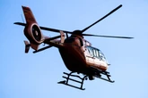 Auto prallt gegen Baum: Teenager und Baby sterben bei Horror-Unfall