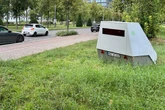 Dresdens Superblitzer auf Wiese entdeckt: Hier geht es Rasern an den Kragen