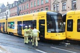 Weiche falsch gestellt? Zwei Straßenbahnen krachen in Pieschen ineinander!