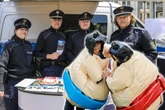 Polizei, Poldi & Kinderpower: Blaulicht trifft Glitzer beim Charlie-Fest