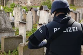 Gestohlene Kindersärge und Fotos mit Leichenteilen: Prozessbeginn nach Einbruch in Linzer Kirche
