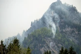Glutnester statt Flammen: Feuerwehr kämpft weiter gegen Waldbrand am Saurüsselkopf