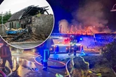Lodernde Flammen mitten in der Nacht: Scheune bei Brand völlig zerstört