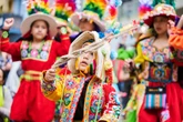 So bunt wie die Großen: Hier zieht der Kinderkarneval der Kulturen durch Kreuzberg