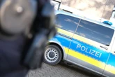 Brutaler Messerangriff in Sinsheim: 20-Jähriger in U-Haft, Komplizen auf Flucht