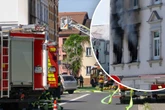 Feuer-Alarm in Döbeln: Brand in Mehrfamilienhaus, drei Bewohner verletzt
