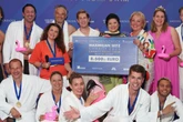 Ex-Bachelor und GNTM-Kandidaten erschwimmen Mega-Summe für guten Zweck