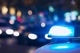 Frau meldet sich nach Unfall verzweifelt aus Stau: Als Polizei Grund erfährt, muss alles ganz schnell gehen