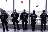 Er beruft sich auf die Scharia: Passagier ohrfeigt Stewardess, weil er nicht neben einer Frau sitzen will