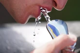 Gefühlte 39 Grad erwartet: Hier gibt es kostenloses Trinkwasser in Hamburg