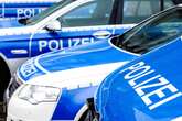 Sechs Wagen angefahren: Auto-Rowdy gibt Polizei Rätsel auf