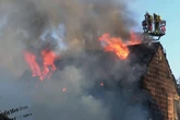 Familie verliert ihr Zuhause! Haus fällt den Flammen zum Opfer