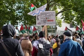 Auswärtiges Amt mit roter Farbe beschmiert: Fünf Pro-Palästina-Aktivisten festgenommen