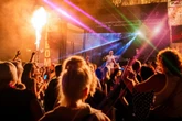 Open Air bei Leipzig: Loveparade-Star heizt Gästen richtig ein