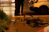 Radfahrerin fährt bei Rot über die Ampel, jetzt liegt sie im Krankenhaus