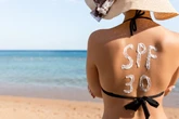 Sonnencreme-Unterschiede: Diesen Fehler machen die meisten beim Kauf