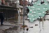 Trüber Wochenstart in NRW: Hochwasser in Köln geht langsam zurück