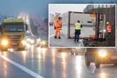 Langer Stau auf A72: Laster kippt um, Autobahn teilweise gesperrt