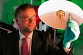 Chemnitz baut Roboter so klein wie Zuckerkrümel