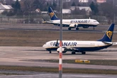 Horror-Flug nach München: Fenster von Ryanair-Maschine bricht, Mann wird hinaus gesaugt