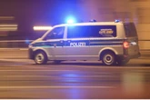 Autodieb fährt mit C-Klasse durch Dresden: Plötzlich bemerkt er Polizei