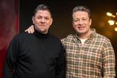 Tim Mälzer und Jamie Oliver bei "Kitchen Impossible": Dieser Koch-Profi holt sich den Sieg