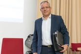 Grüner Filz im Rathaus? Personalbürgermeister lässt Einstellungs-Regeln nachschärfen
