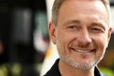Lindner startet neue Karriere: Hier übernimmt er jetzt das Steuer