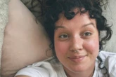 Influencerin spricht von ihrer schlimmsten Zeit: "Mama hat sich erhängt"