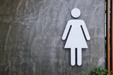 Schlägerei auf Damentoilette: Zwei Personen verletzt