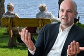 Ab an die Arbeit: Wirtschaftsforscher will soziales Pflicht-Jahr für Rentner