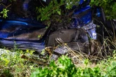 Scheinwerfer-Licht im Gebüsch führt Polizei zu zwei Schwerverletzten