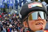 Übler Sturz beim Loop One: Biathlon-Premiere endet blutig