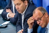 Wähler strafen Union und SPD in neuer Umfrage ab