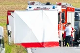 Tödlicher Unfall: Bikerin (†23) kommt von Straße ab und kracht gegen Verkehrsschild