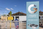 Heute ist Eröffnung: Garagen-Ausstellung blickt in private Rückzugsorte