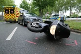 Biker (†54) kracht in Dresden gegen Baum und stirbt