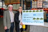 Spende an Tafel Sachsen: "König" Schaller lässt sich nicht lumpen