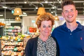 "Schwebender" REWE eröffnet: Das sind die Highlights des Super-Supermarkts