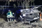 Tödlicher Unfall auf A555 bei Wesseling: Lamborghini kommt von Straße ab und zerschellt an Baum