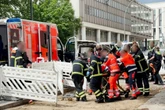 Messerattacke in Hamburg: Mutmaßlicher Täter flüchtet