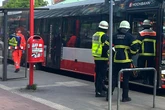 Auto zwingt Busfahrer zu Notbremsung: Fünf Verletzte