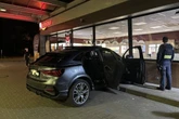 Ohne Führerschein, aber im Vollrausch: Promille-Fahrt endet in Tankstelle