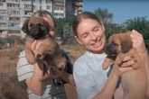 Frauen retten Welpen in Ukraine: Als sie tags darauf die Mutter suchen wollen, folgt der Schock