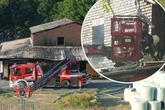 Alte Ziegelei in Windeck steht in Flammen: Zwei Feuerwehrleute verletzt