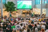 Public Viewing in Dresden: Hier werden alle 104 Spiele live gezeigt, sogar nachts!