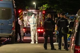 Tödlicher Streit in Wohngebiet: Mann stirbt, zwei Personen verletzt